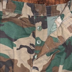 Army fatigue men’s cargo pants size 32